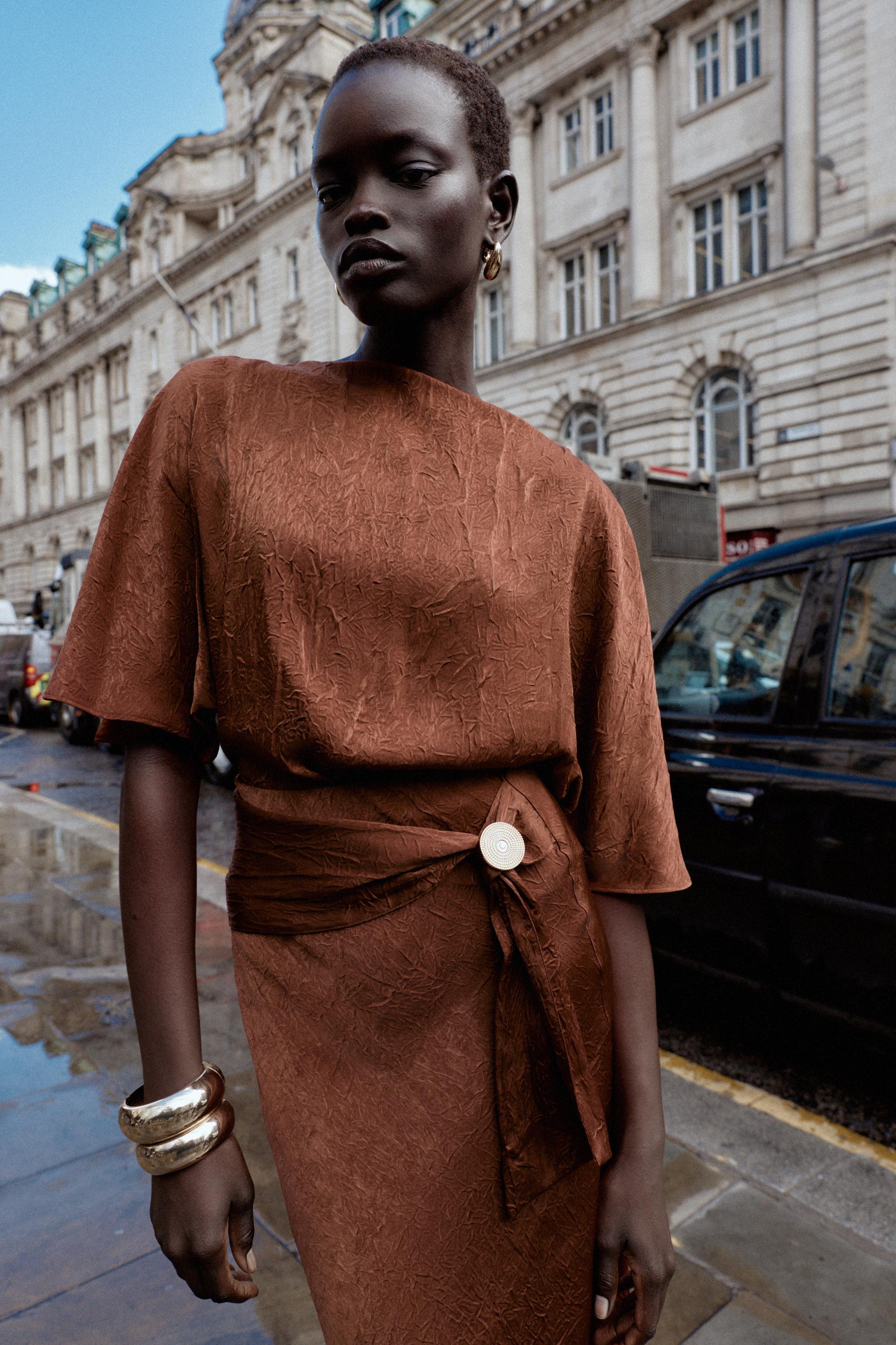 WRINKLED EFFECT SATIN TOP